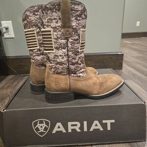 Ariat Camo and Brown Western Boots